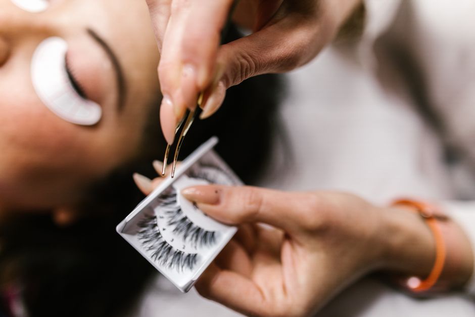 Lash Removal